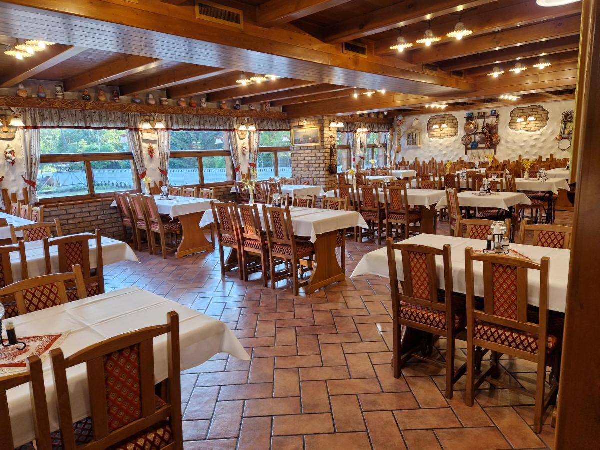Csalanosi Vendeghaz Hotel Kecskemet Ngoại thất bức ảnh