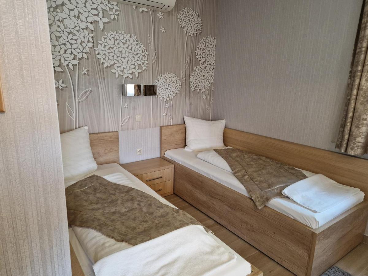 Csalanosi Vendeghaz Hotel Kecskemet Ngoại thất bức ảnh