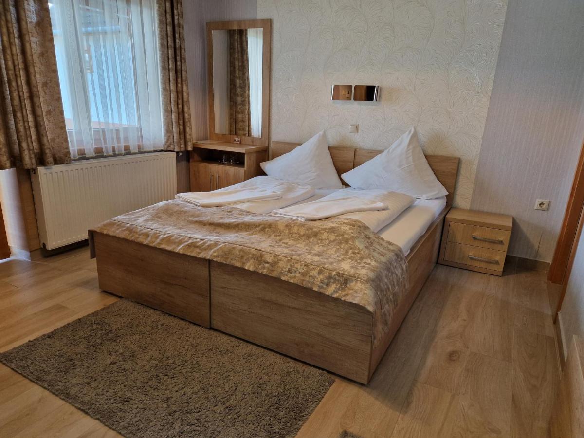 Csalanosi Vendeghaz Hotel Kecskemet Ngoại thất bức ảnh
