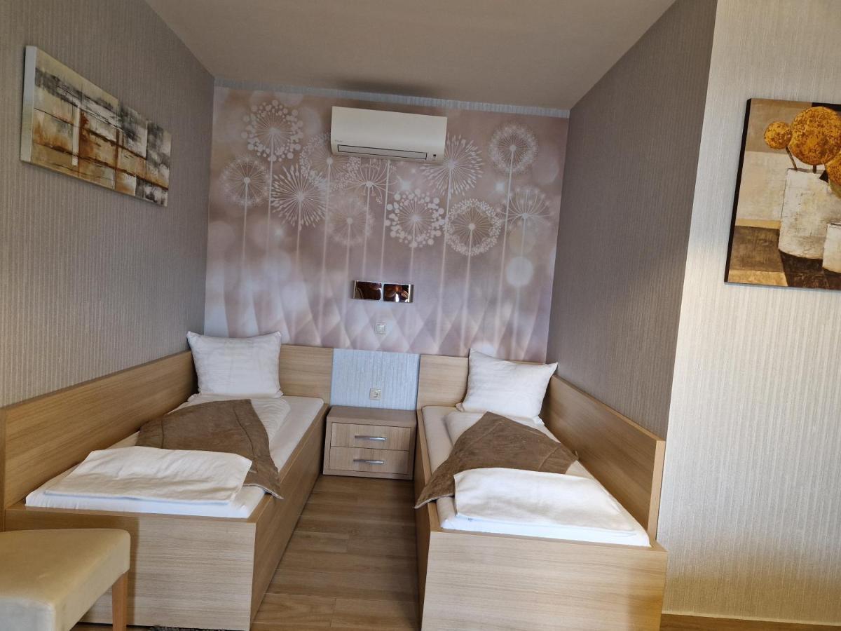 Csalanosi Vendeghaz Hotel Kecskemet Ngoại thất bức ảnh