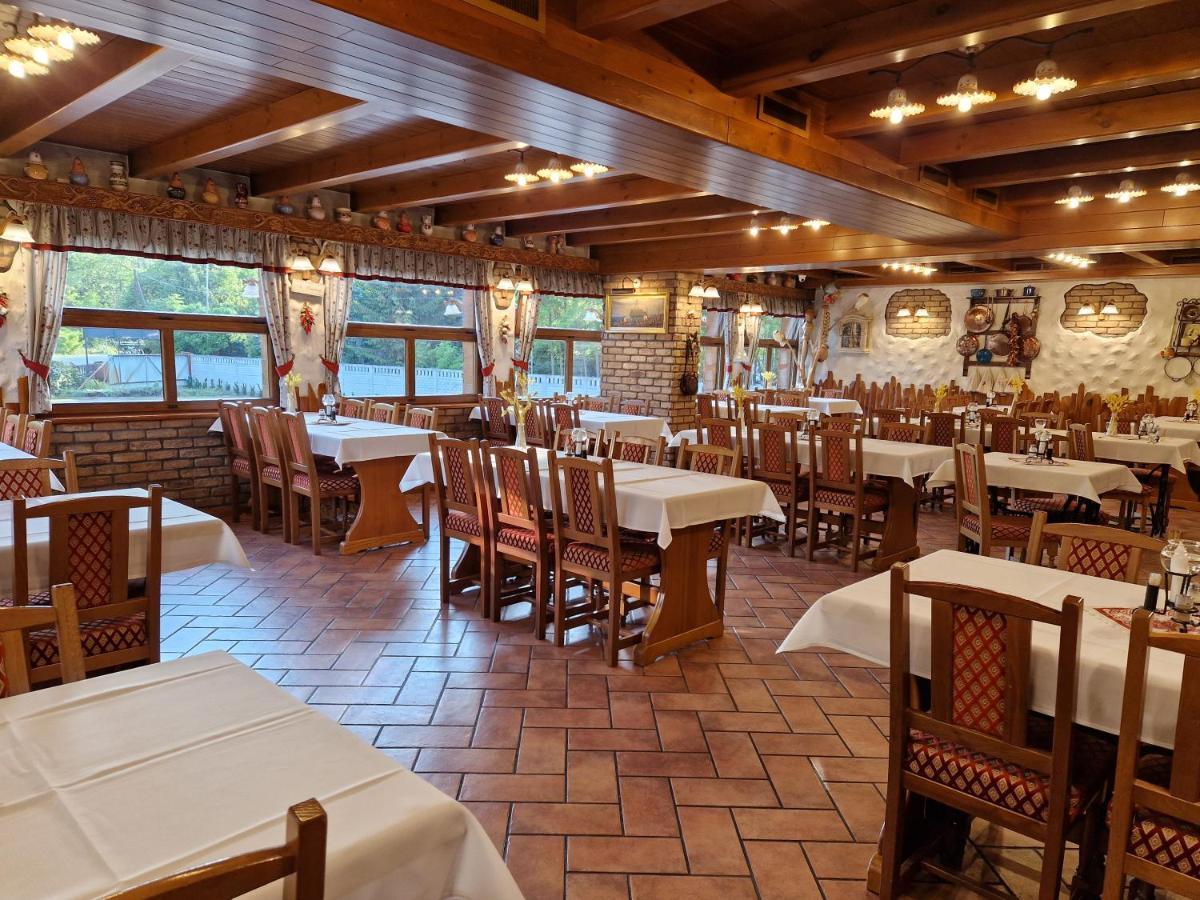 Csalanosi Vendeghaz Hotel Kecskemet Ngoại thất bức ảnh