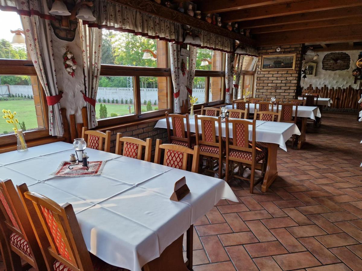 Csalanosi Vendeghaz Hotel Kecskemet Ngoại thất bức ảnh